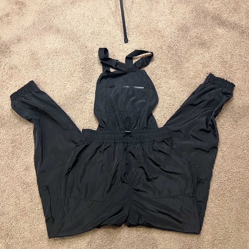 Black cargo windbreaker overalls perfect conditions